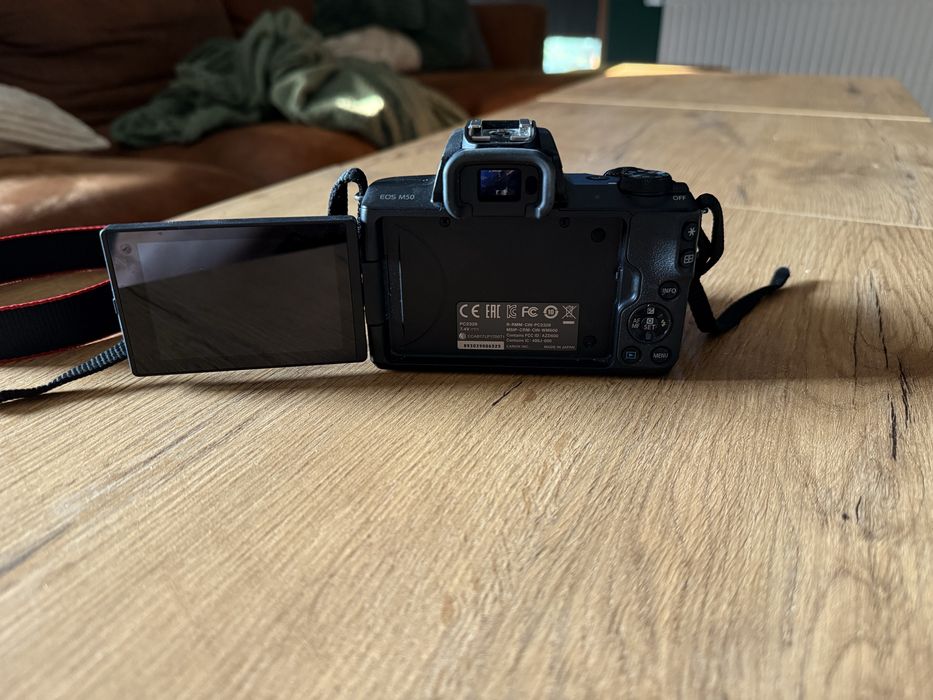 Aparat canon m50 +obiektyw + akcesoria + statyw