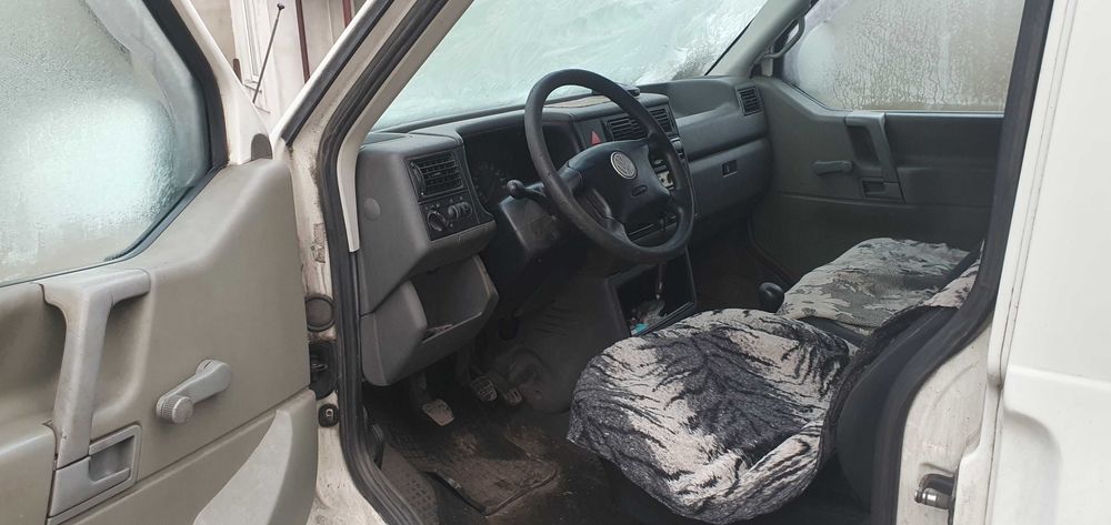 Volkswagen T4            .