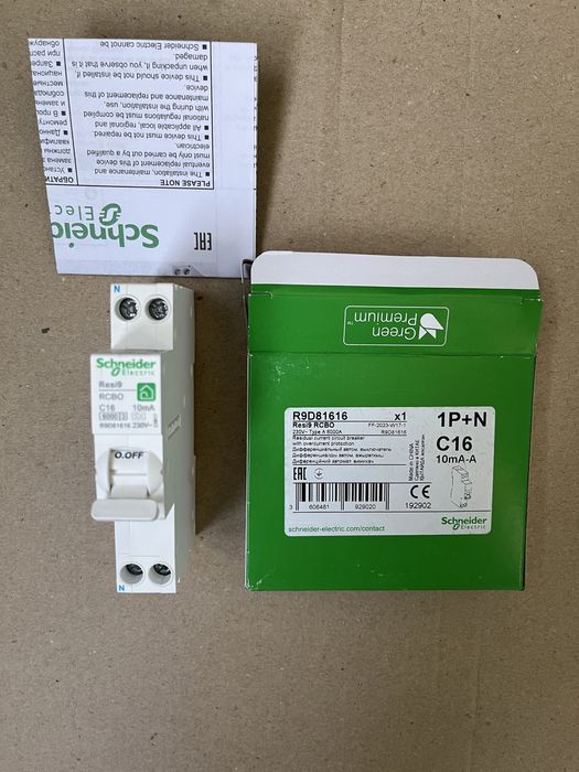 Компактний дифавтомат Schneider RESI9 16А, 10мA, 6кA, С, А, R9D81616