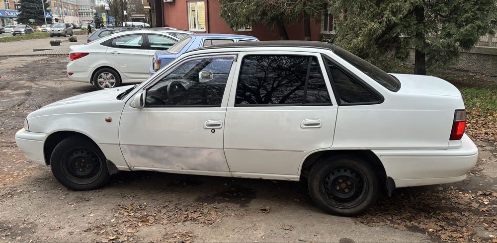 DAEWOO NEXIA 2007 рік газ бензин справна
