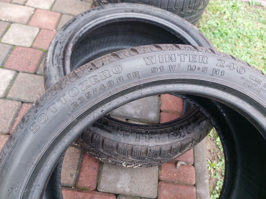Pirelli 235.40.R18  зима 24р. 7мм