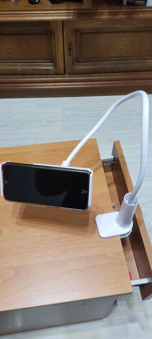 Підставка для планшета або телеона