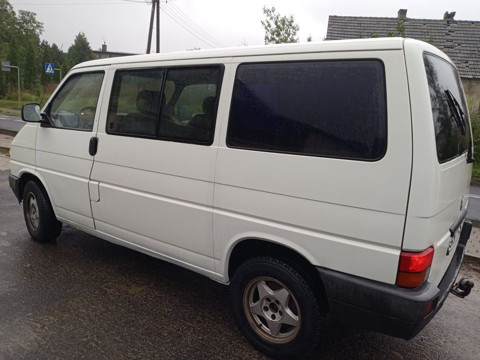 VW T4 multivan 7 osób.2.4D
