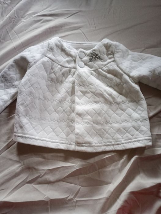 Sweterek pelerynka dziewczynka