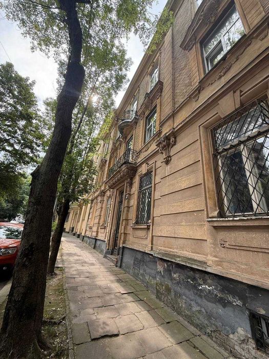 Продаж 5 кімнатної квартири 139м2 вул. Новаківського