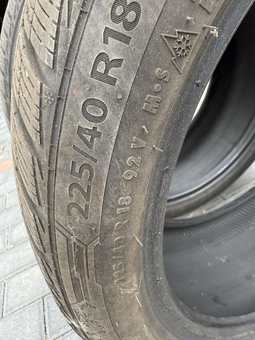 Opony zimowe 2x BARUM POLARIS 5 225/40/18, cena za 2 szt.