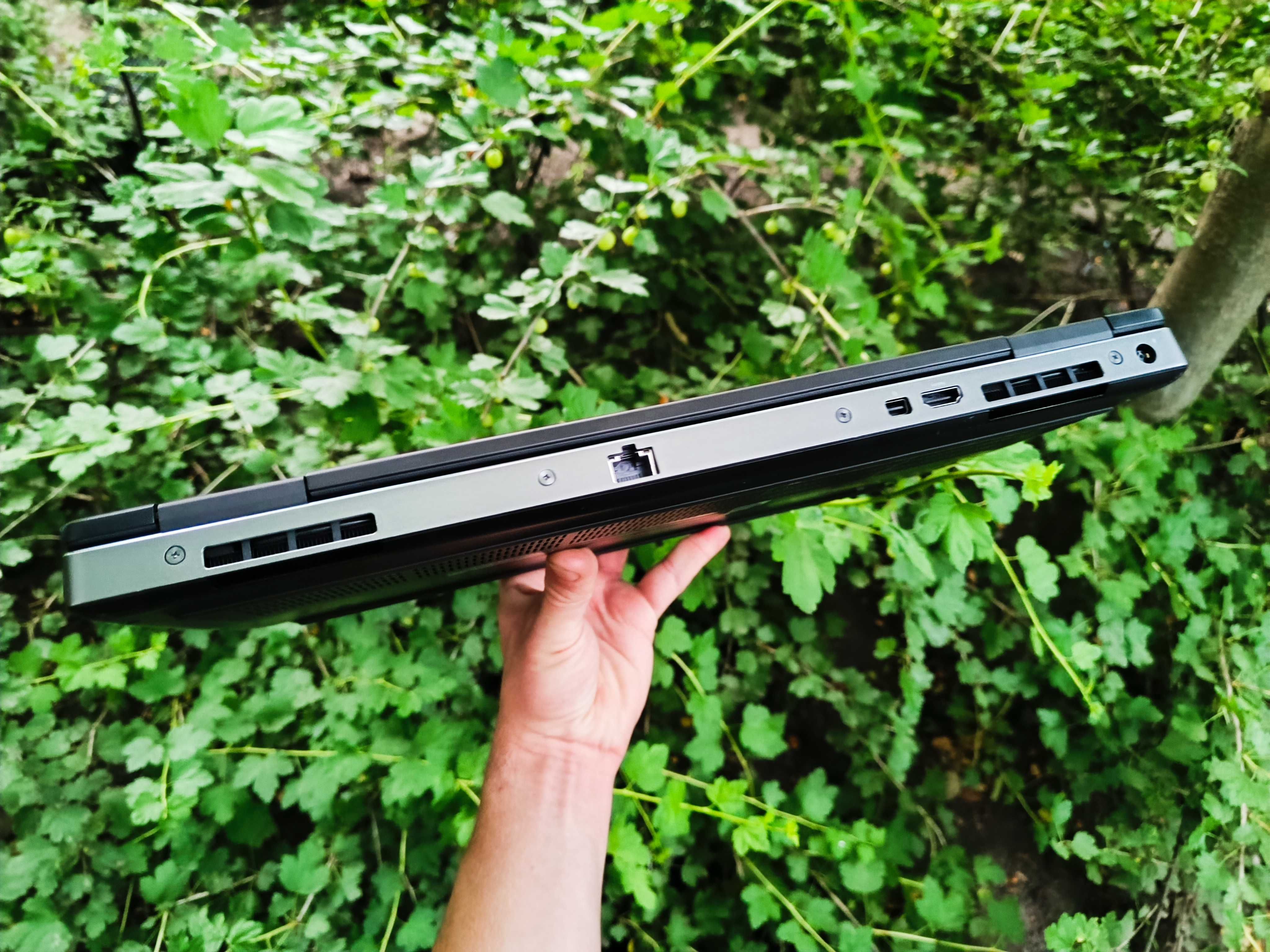 6 ядер Як новий, Ігровий ноутбук DELL (i7 8750H/16gb/256gb/Nvidia 4GB)