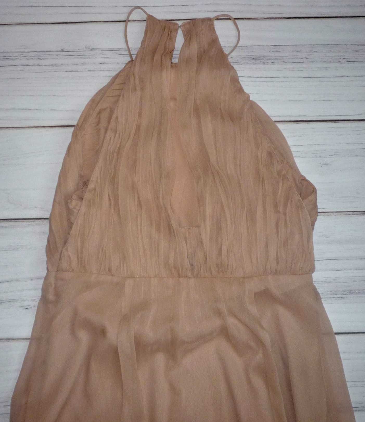 szyfonowa sukienka asos maxi dekolt halter dla świadkowej nude beżowa