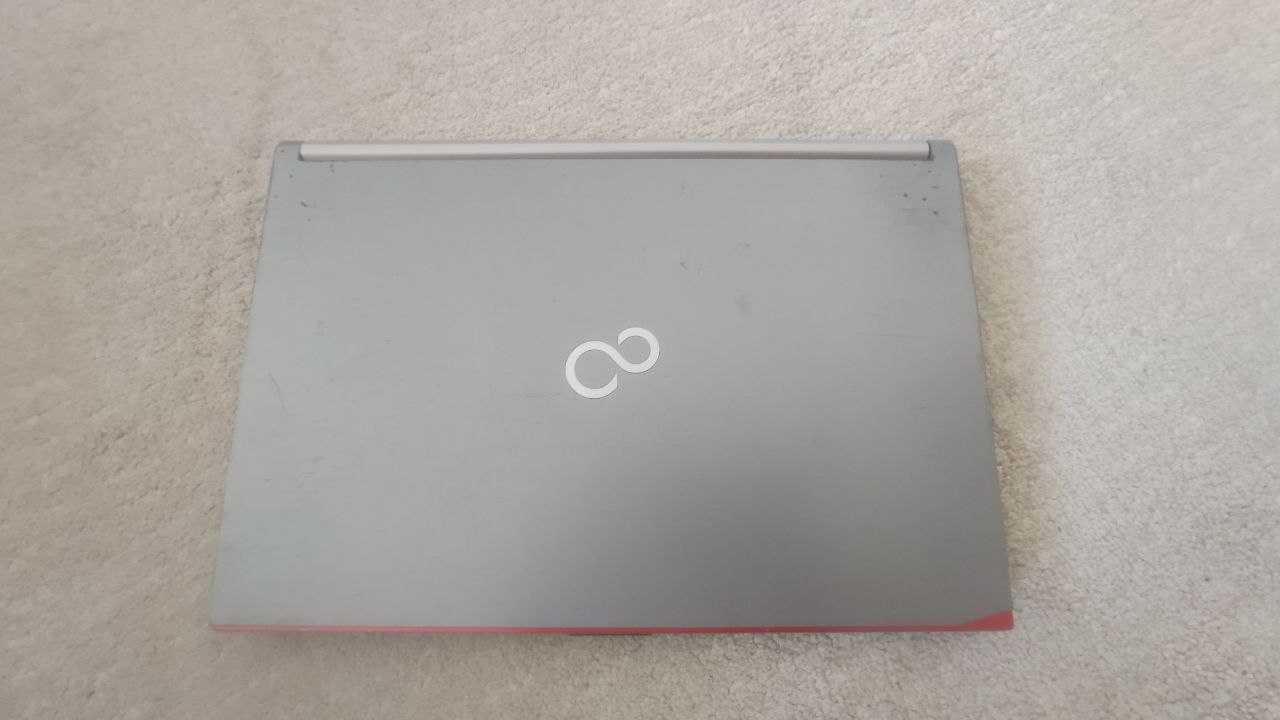 Fujitsu Celsius H730 2.4Ghz/3.4Ghz 16Gb DDR3 240Gb SSD