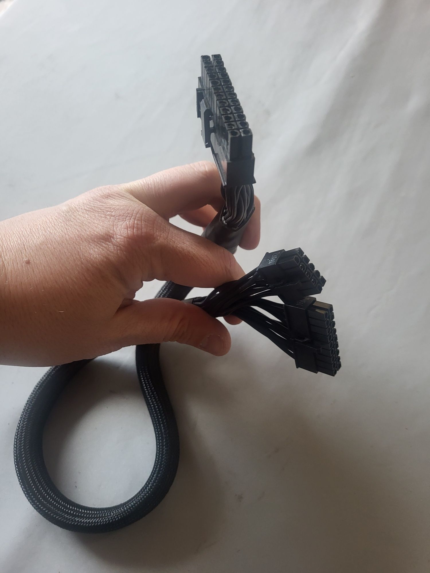 Sprzedam kable do zasilacza modularnego
