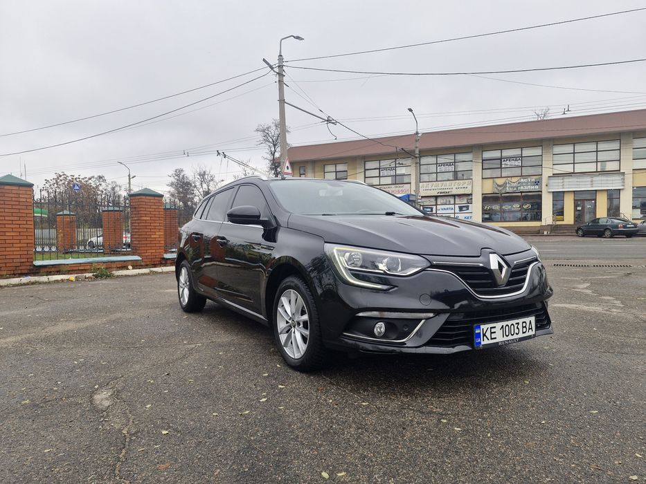 Renault Megane 4  2018 дизель 1.5 в шикарном состоянии !