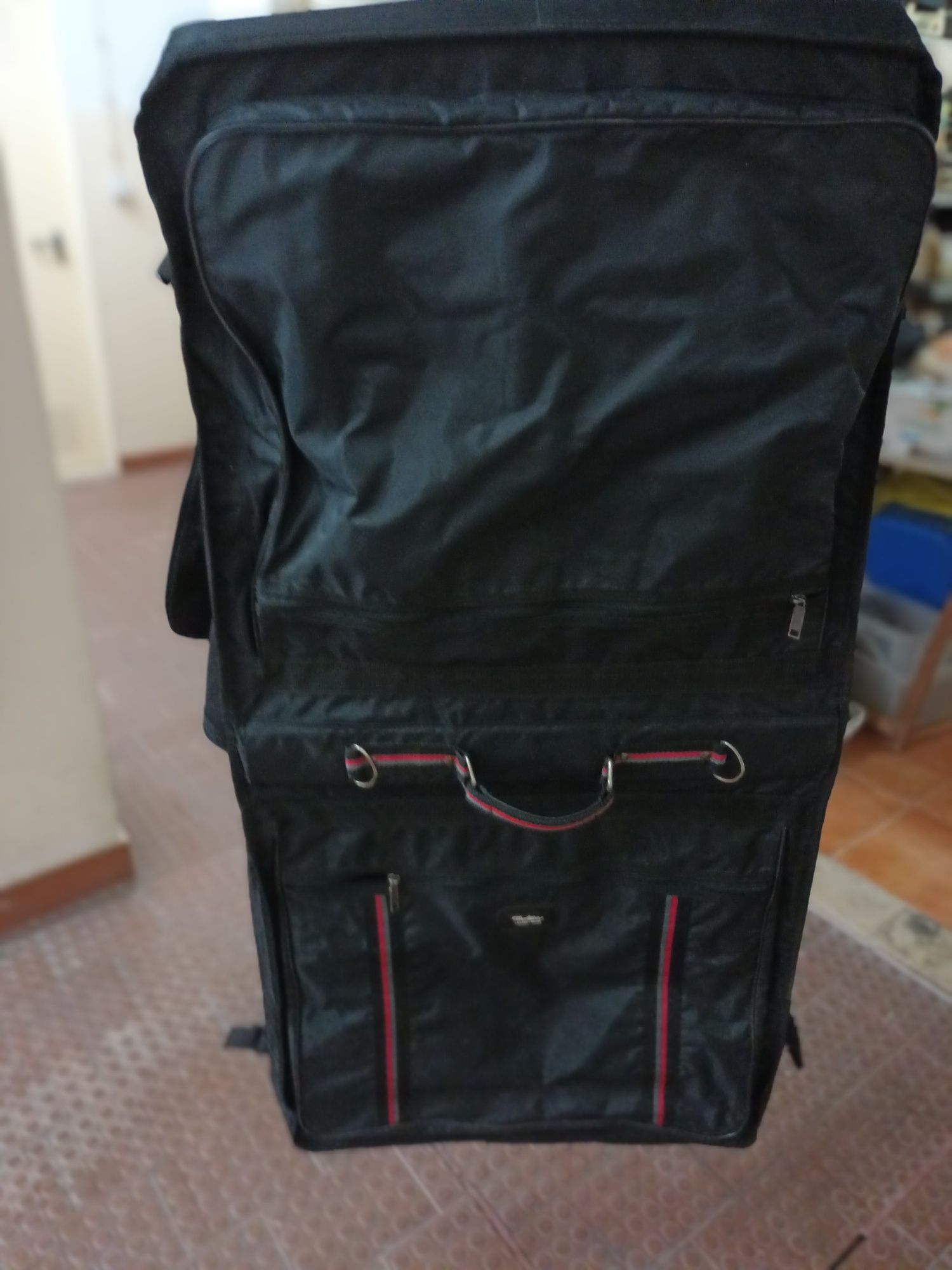 Mala de viagem para fatos, de homem ou senhora