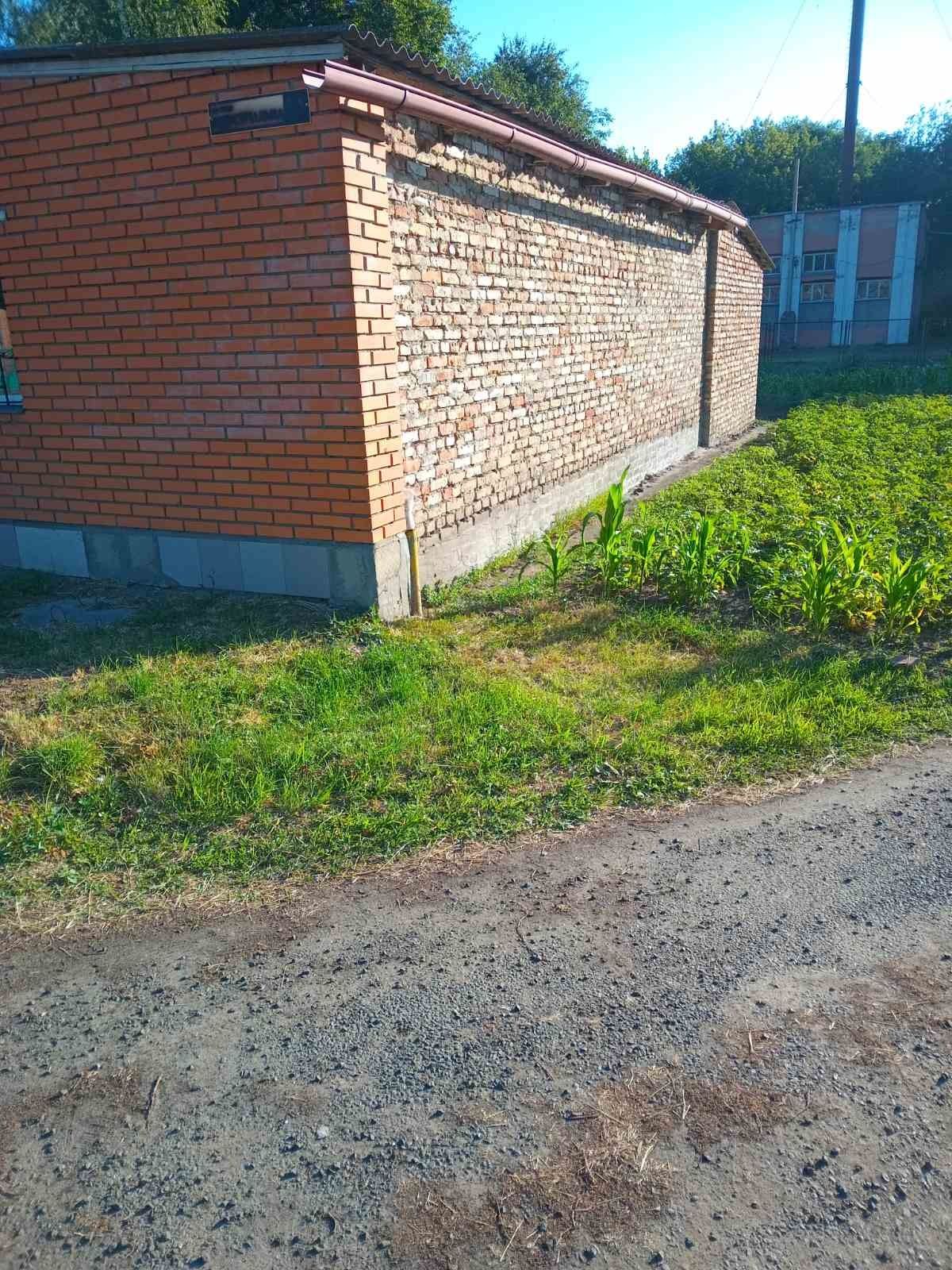 Продам магазин площею 110 м² в районі ж/д вокзалу ,86м ² торгова площа
