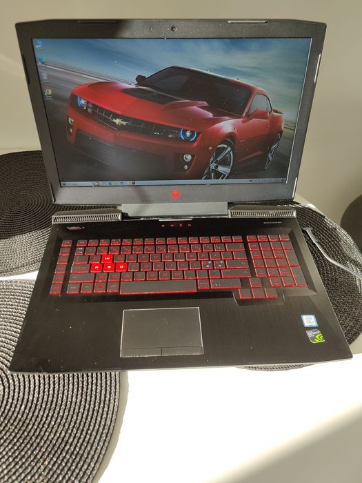Ігровий ноутбук 17.3 HP omen / GTX 1050 /i5/8 ГБ/SSD 256/full HD