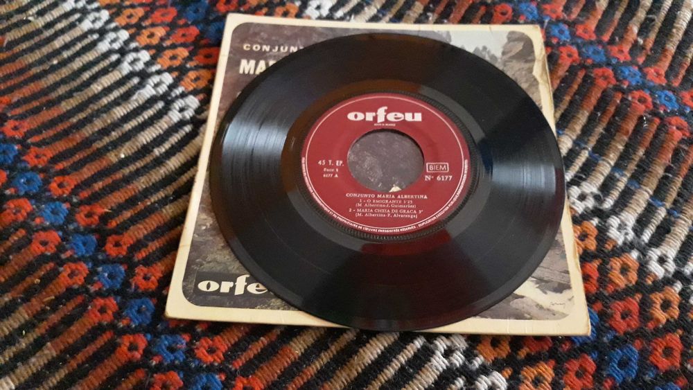 Conjunto Maria Albertina - O emigrante - EP-single - portes incluídos