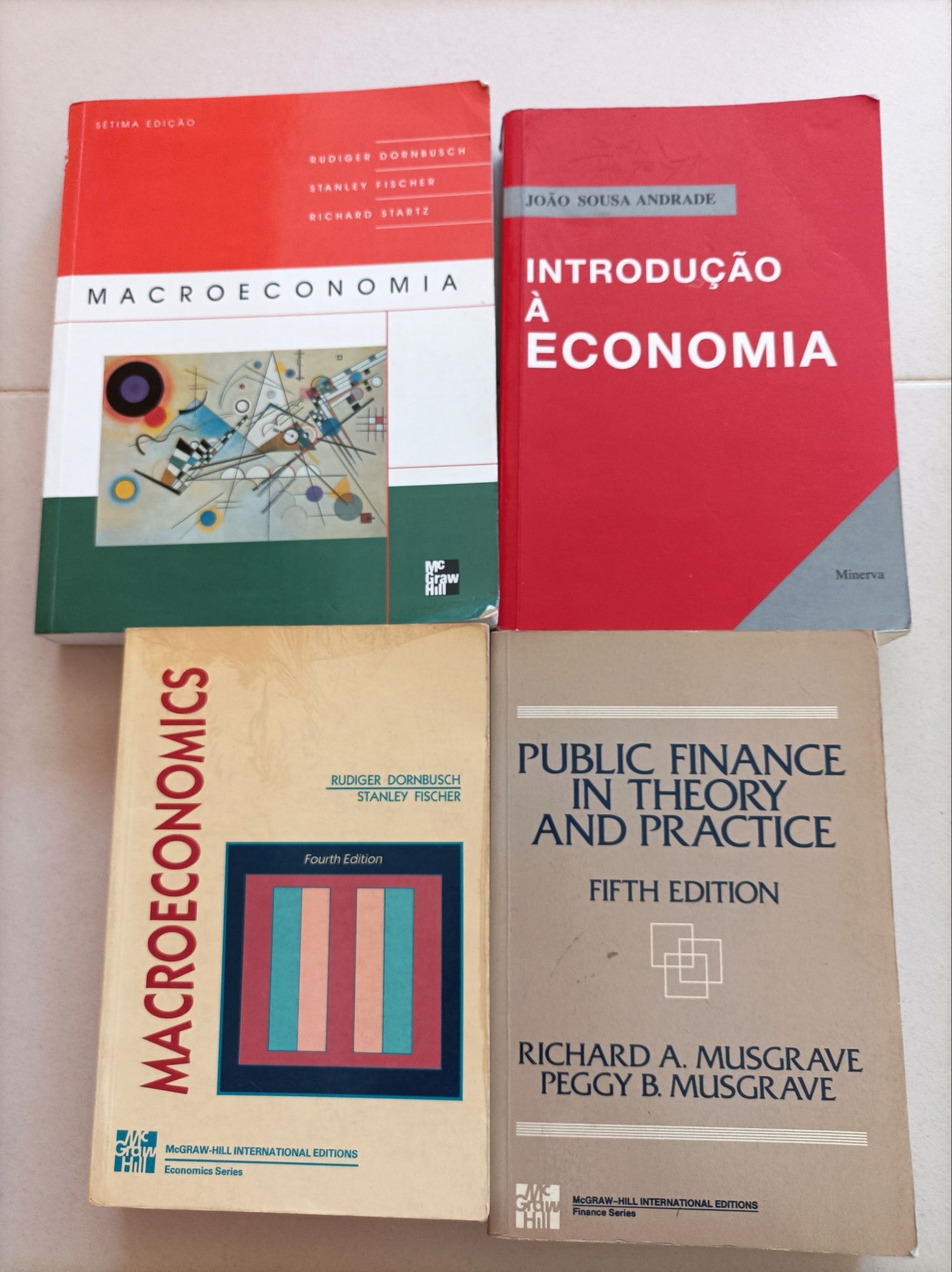 Manuais Universitários - Economia / Gestão/ Contabilidade / Direito