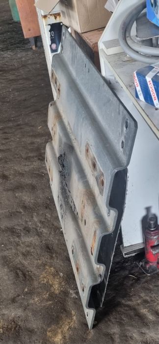 Плита під сідло 4 см. DAF CF/XF -106.