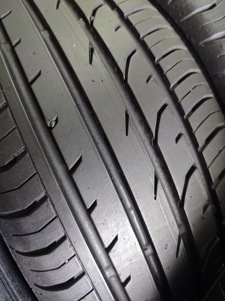 215/55R17 Continental