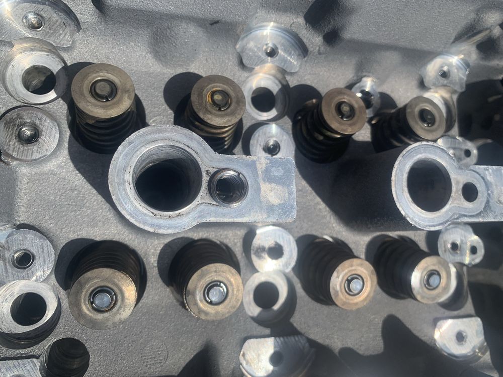 Головка ГБЦ мерседес мл 2.7L