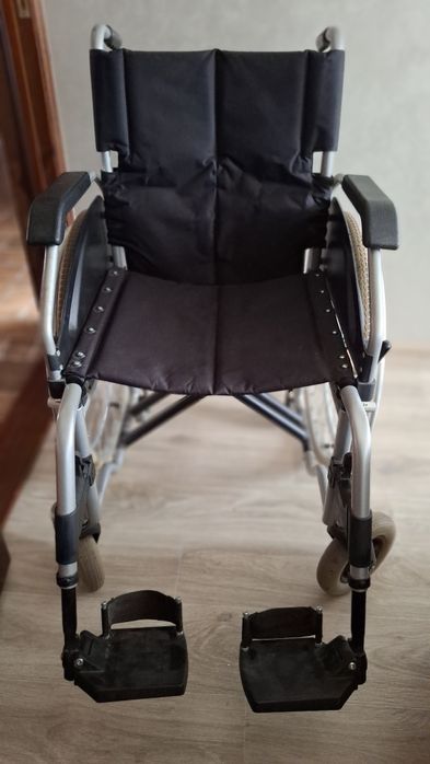 Коляска инвалидная