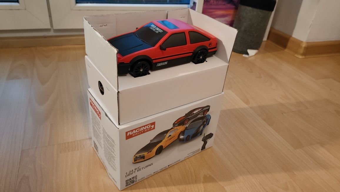 Auto RC, zdalnie sterowane Toyota AE86, drift, stały napęd na 4 koła