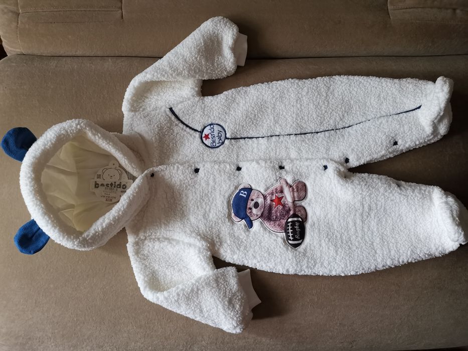 Демисезонный комбинезон на 3-6 месяцев