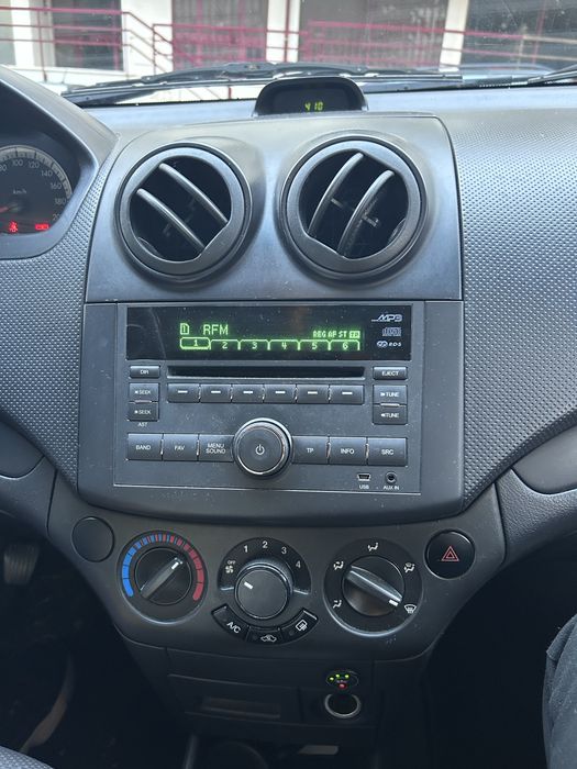 Chevrolet AVEO LS [Bom estado]