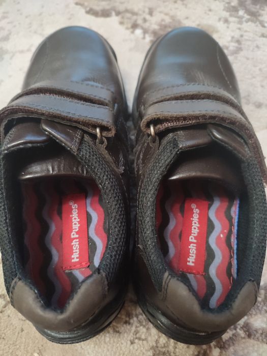 Кросівки туфлі взуття осіннє шкіряне фірмове