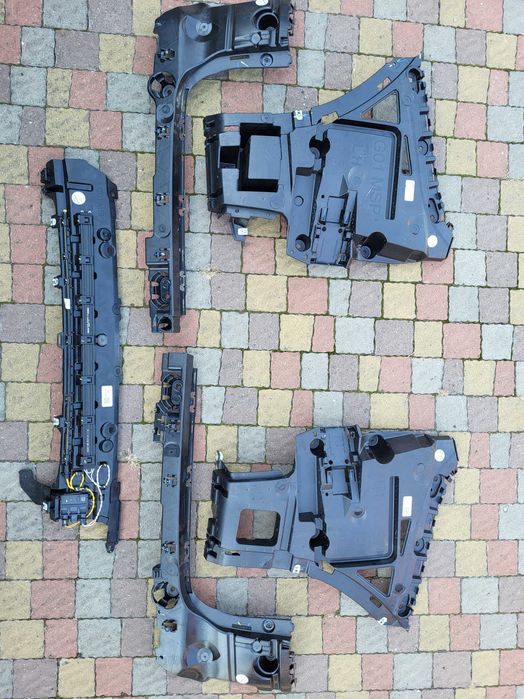 Bmw 5 G30 X3 G01 X5 G05 накладка під капотом жабо обдув заглушка БМВ