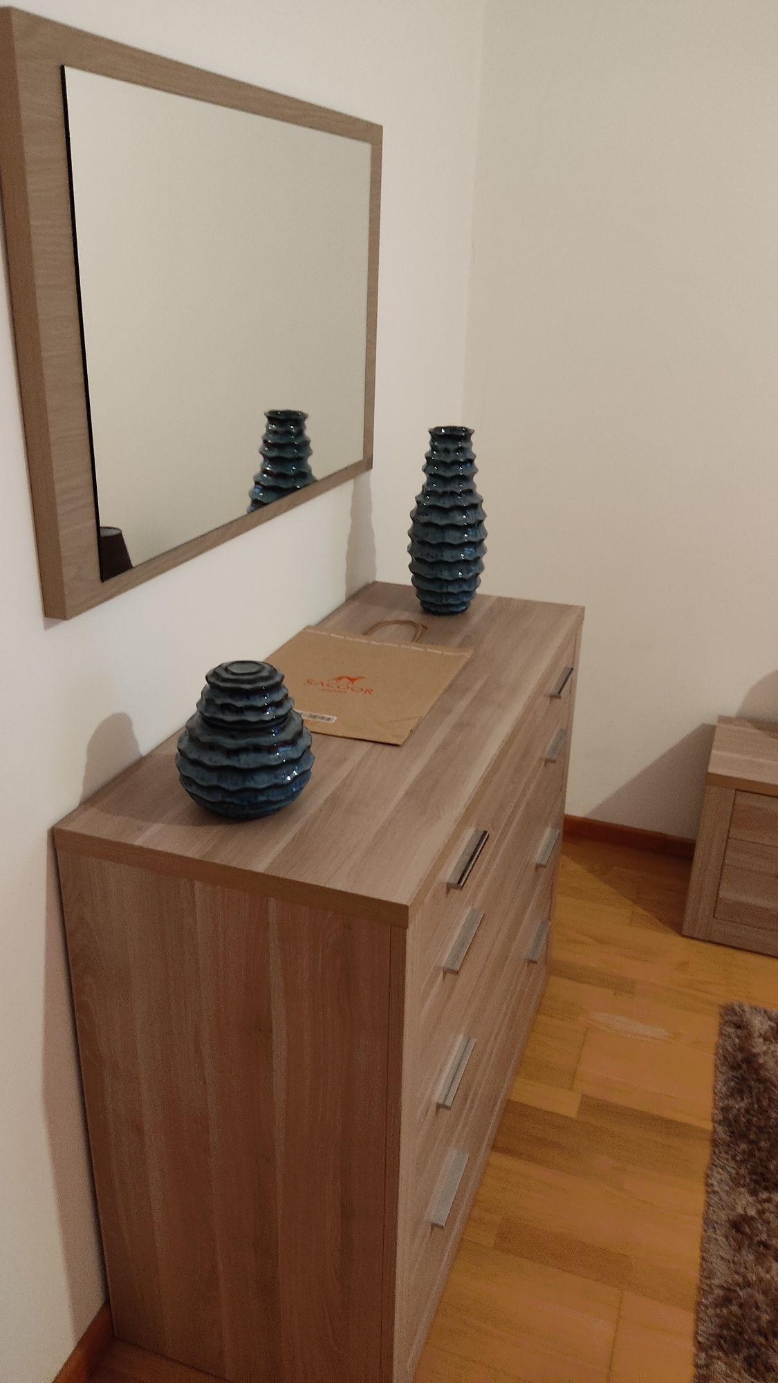 Alugo quarto, casa banho exclusiva