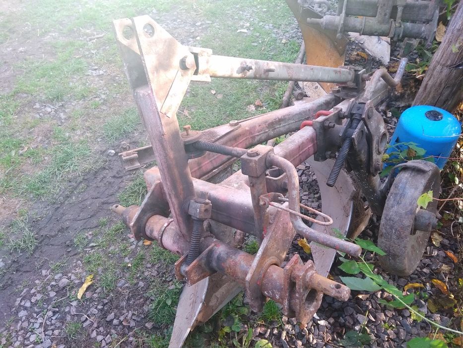 Плуг 2-25 польський орлік до т 25 китайця японця