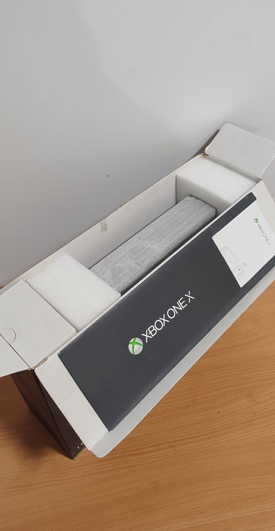 Xbox One X   1Tb