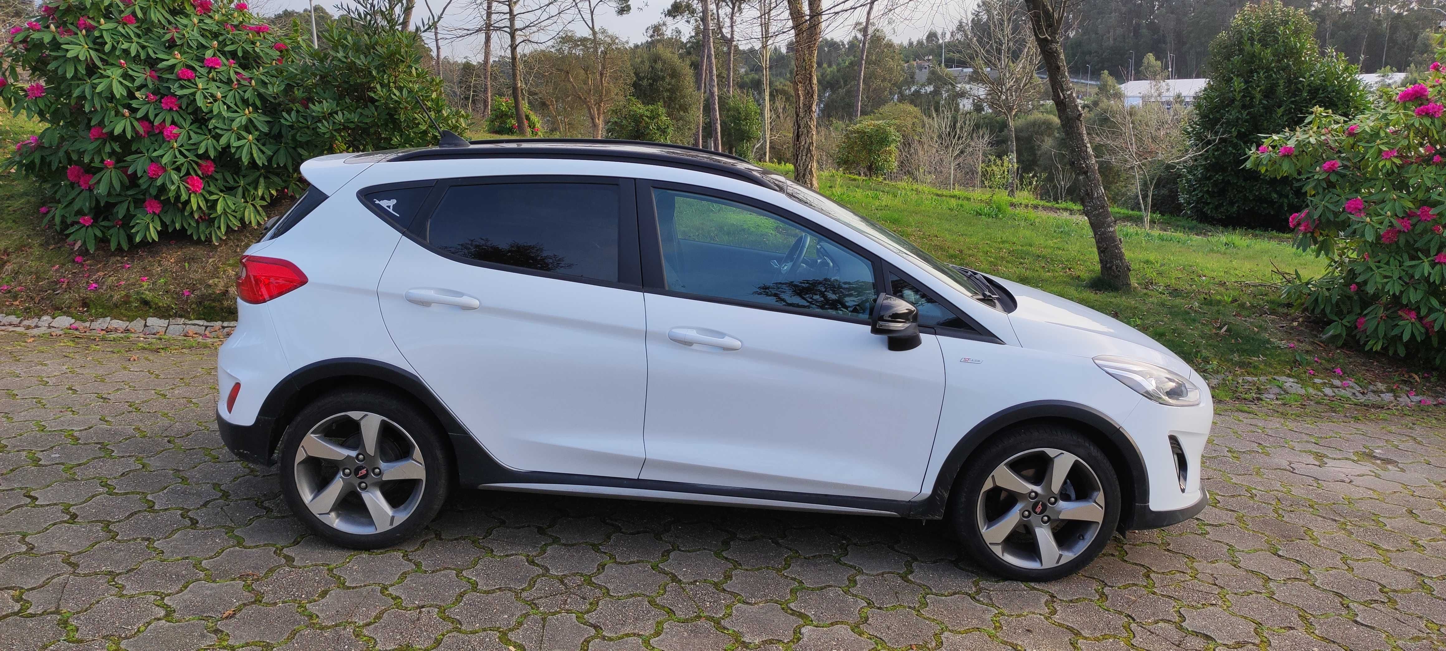 Ford Fiesta Active + 1.0 Ecoboost