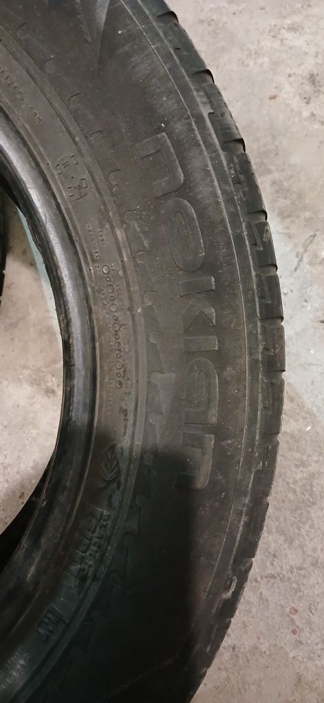 NOKIAN 235 65 17