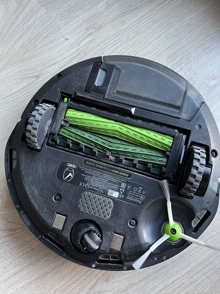 iRobot Roomba E5 (E5158)