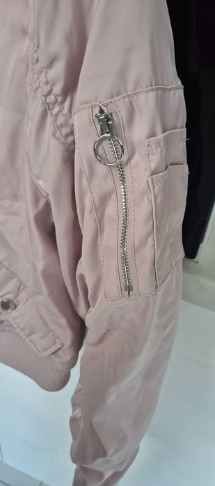 Kurtka bomberka xs nowa !