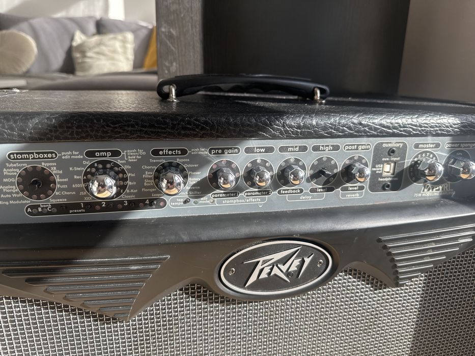Wzmacniacz gitarowy Peavey 75 w