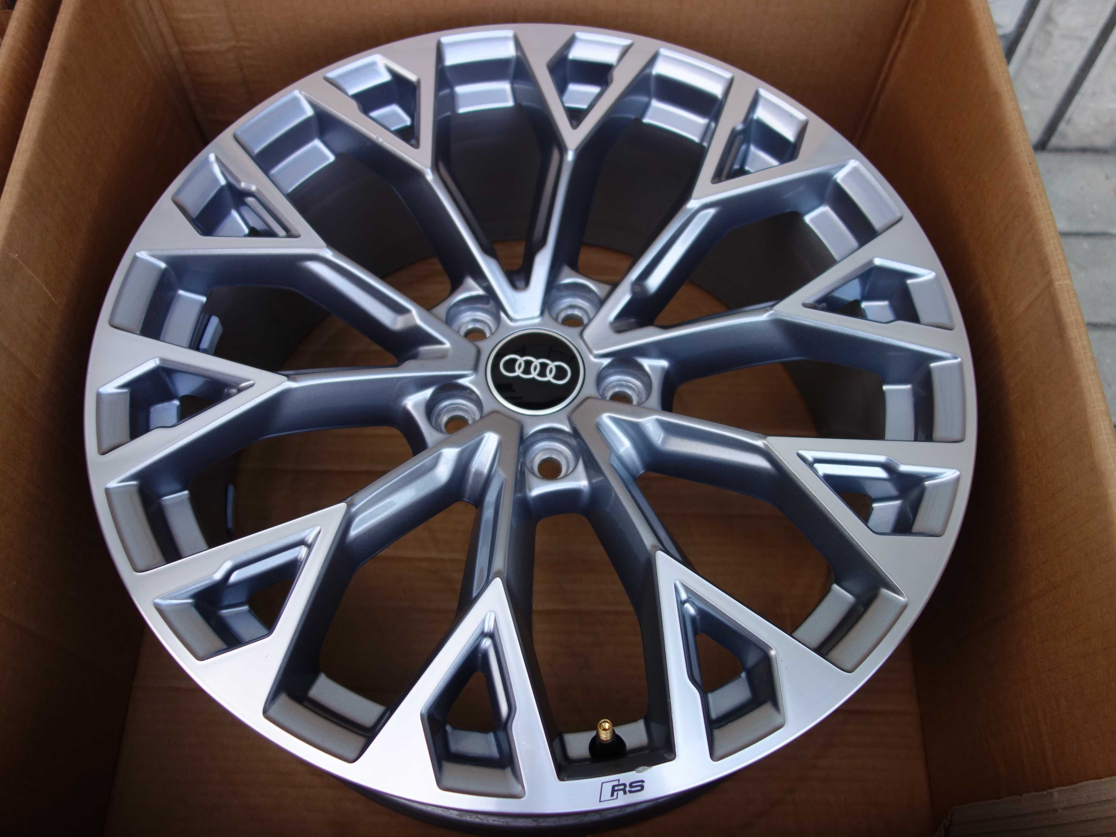Felgi AUDI RS3 8Y0 2021- ET 25 / 46 2 SZEROKOŚCI  Najnowszy MODEL