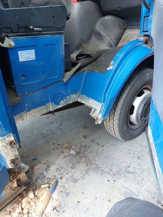 Blacharstwo naprawa blacharsko lakiernicza busów Łódź