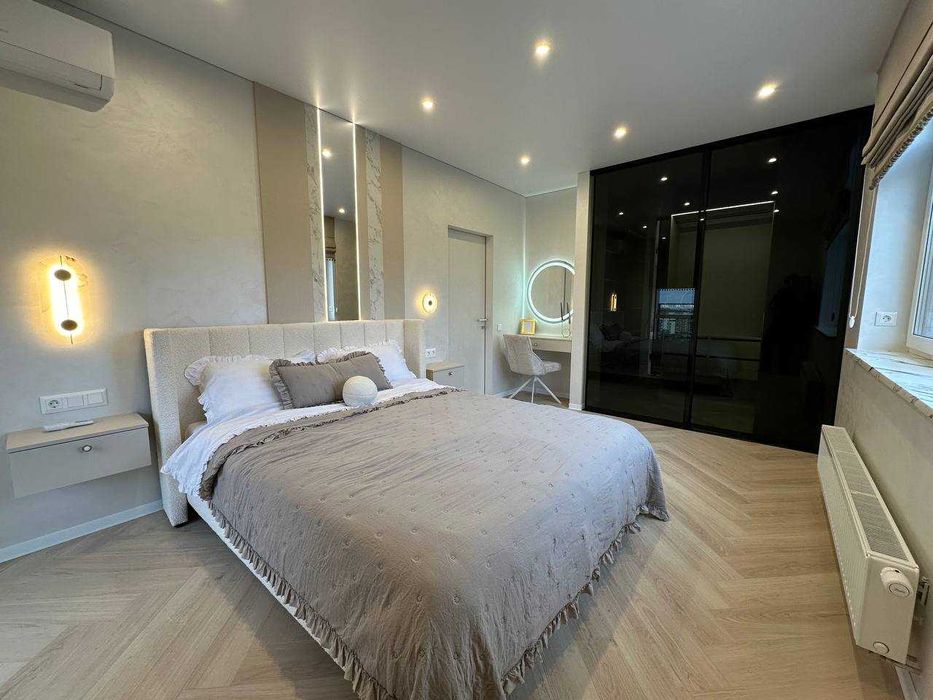 Дизайнерська 2-кімн. квартира 70м2, 12 пов. Варшавський/Варшавський 2