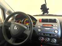 Honda Jazz 02-Salvado a circular. Mecânica e interiores optimo estado