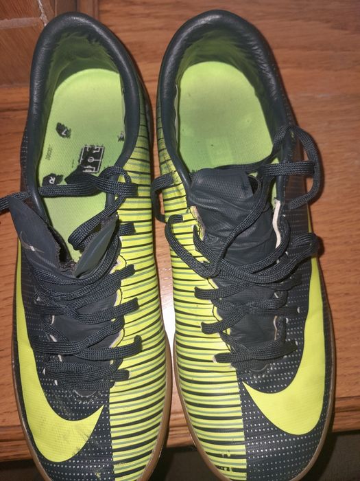 Buty Halówki Nike 40