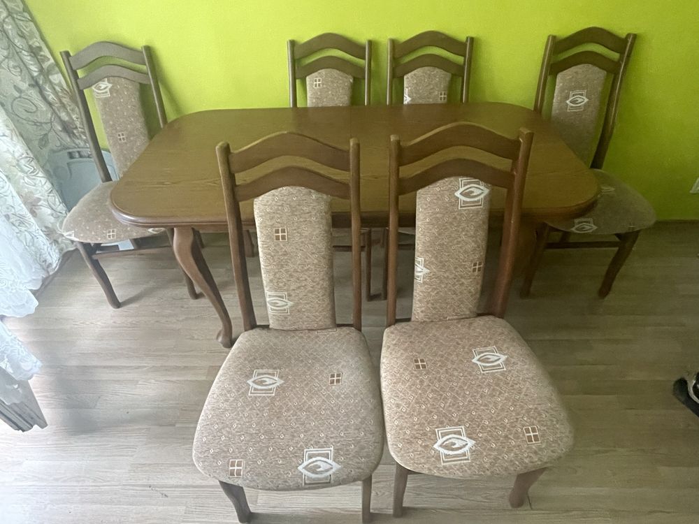 Sprzedam stół z 6 krzeslam