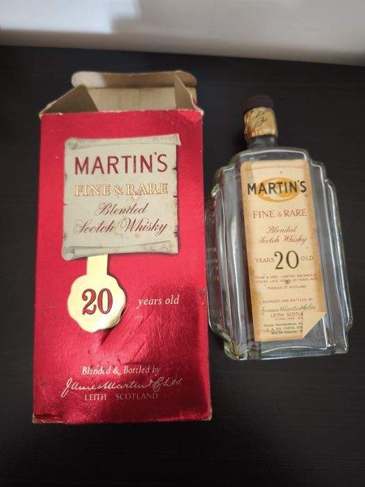 Garrafa James Martins antiga c/ caixa