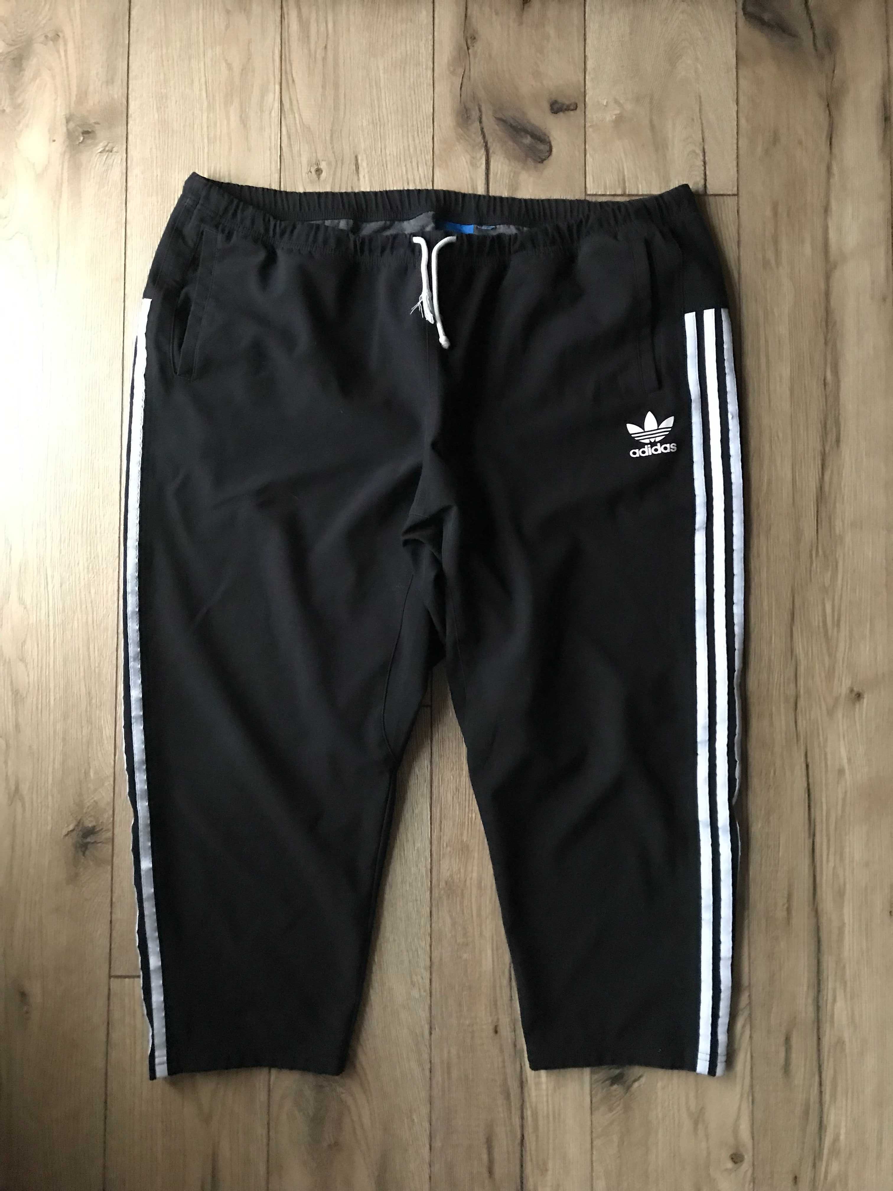 Spodnie dresowe Adidas 3 Stripes rozm. XXL