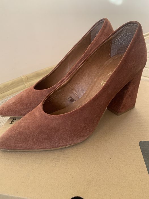 Next замшеві шкіряні туфлі р39