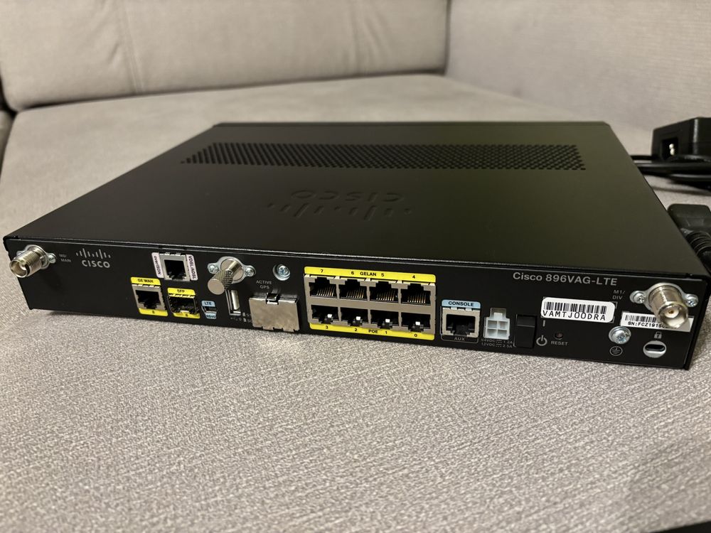 Router Cisco 896-VAG-LTE - LTE/VDSL/8xGE