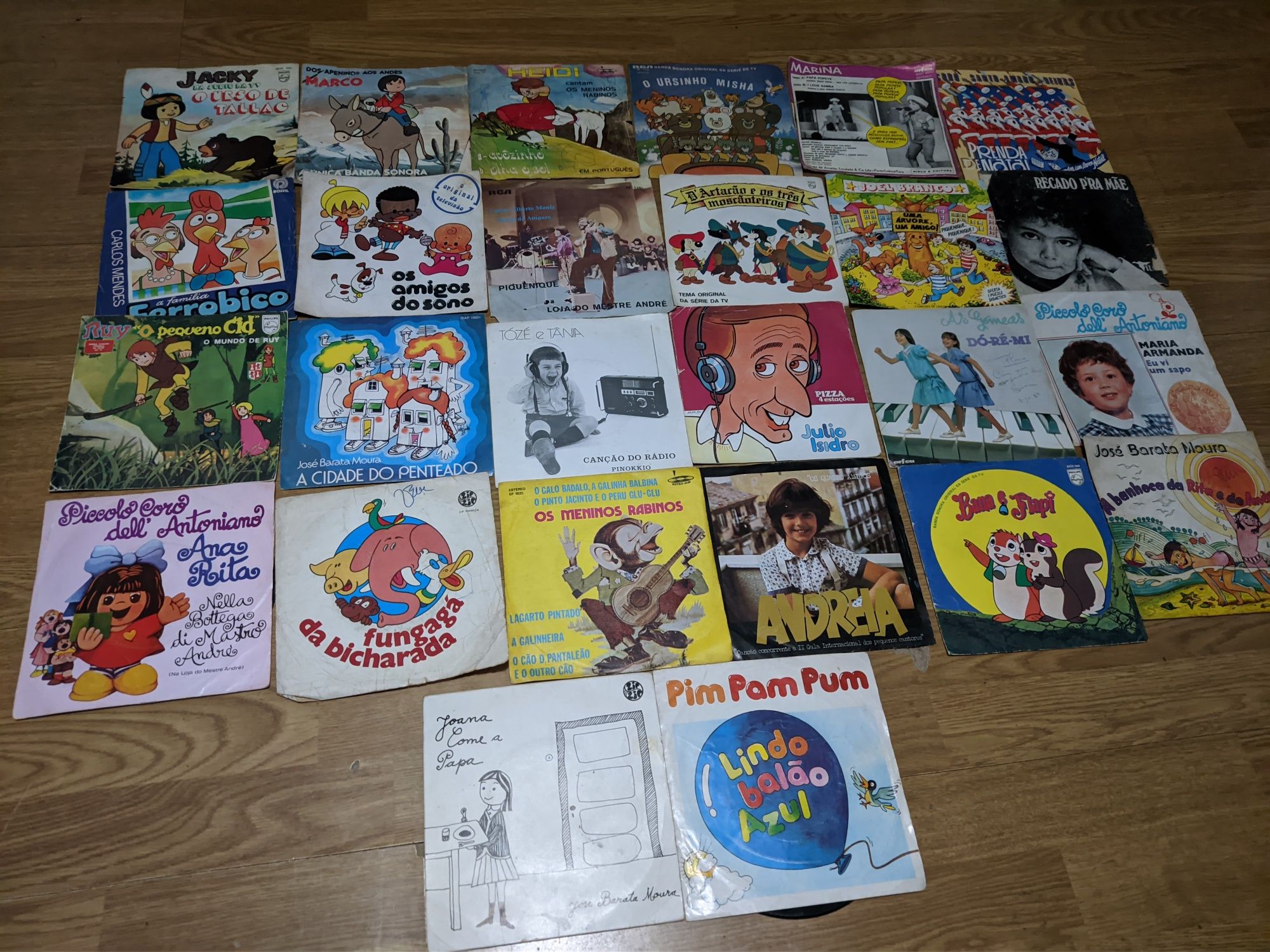 26 vinis singles infantil / desenhos animados antigos