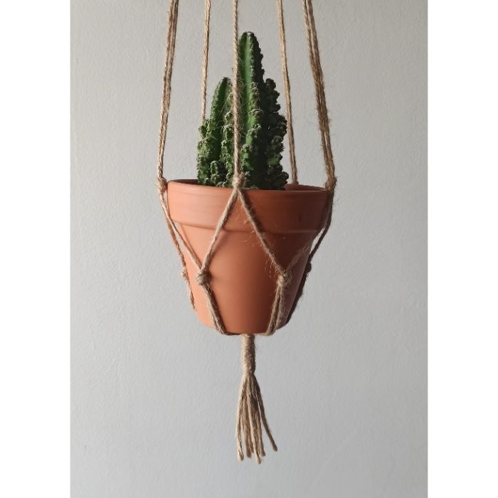 Suporte para vaso em Macramé