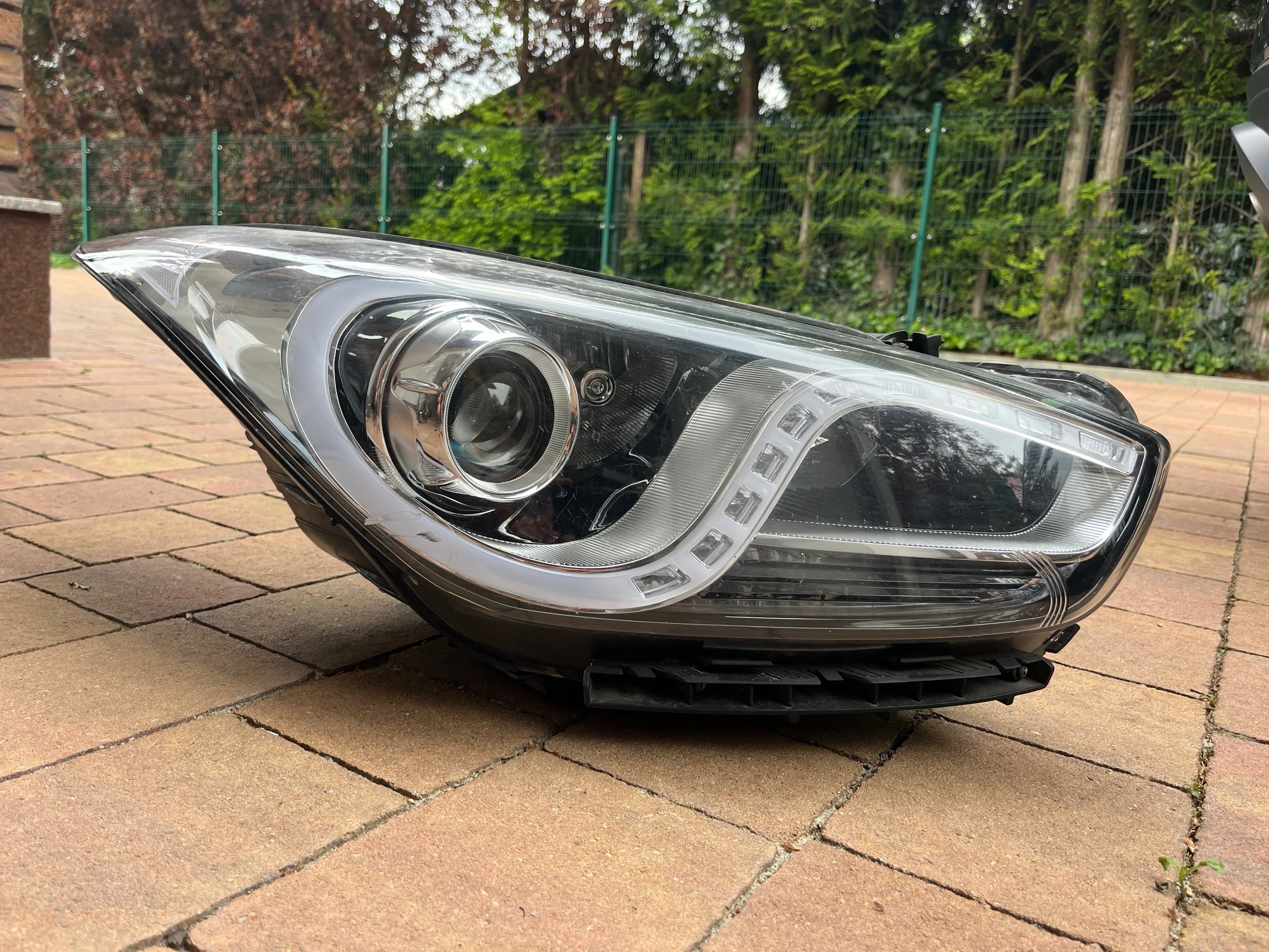 Hyunda i40 11r+ Lampa przednia europa